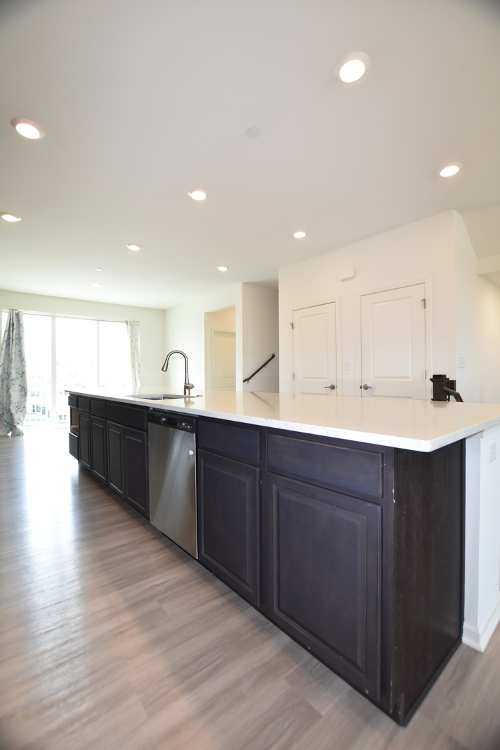 Naperville, IL 60564