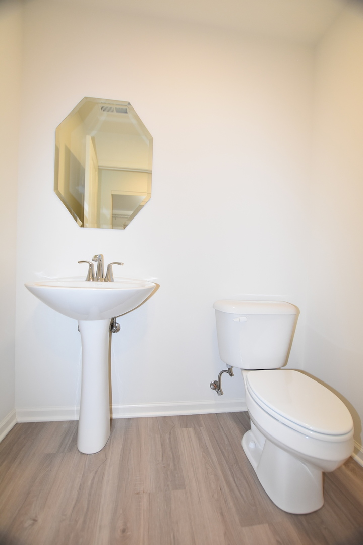 Naperville, IL 60564