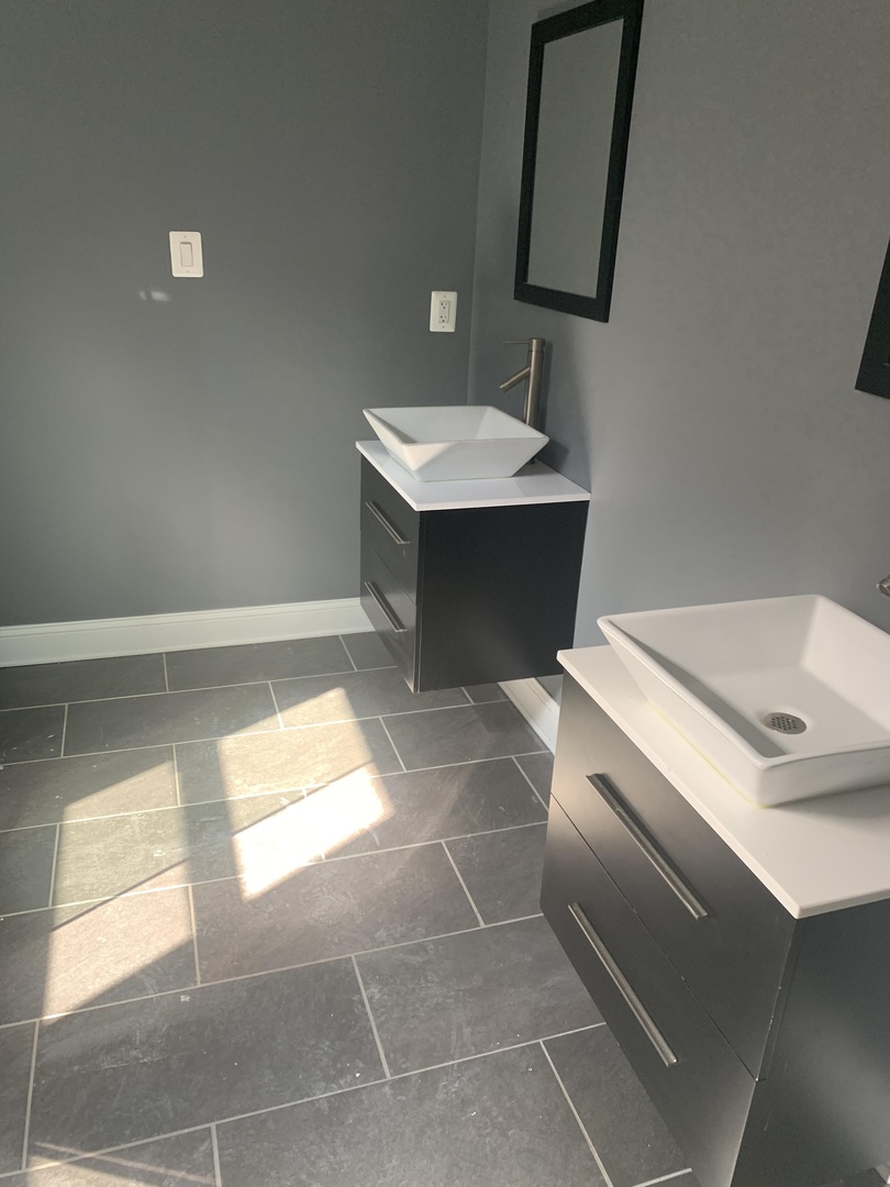 3446 W Jackson Boulevard, Chicago, IL 60624