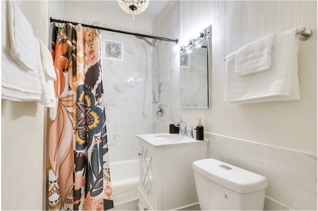 1931 N Howe Street #2W, Chicago, IL 60614