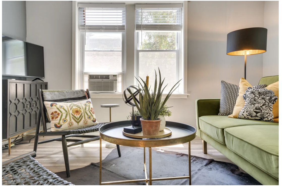 1931 N Howe Street #2W, Chicago, IL 60614