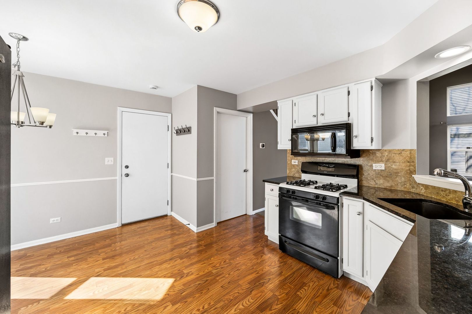 5 Longview Court, South Elgin, IL 60177