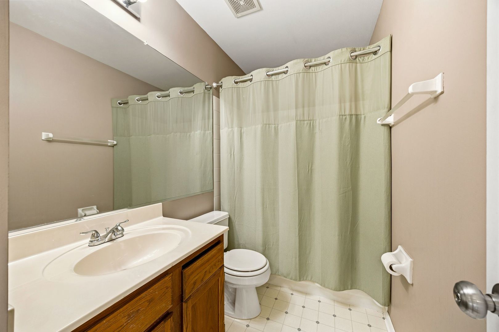 5 Longview Court, South Elgin, IL 60177