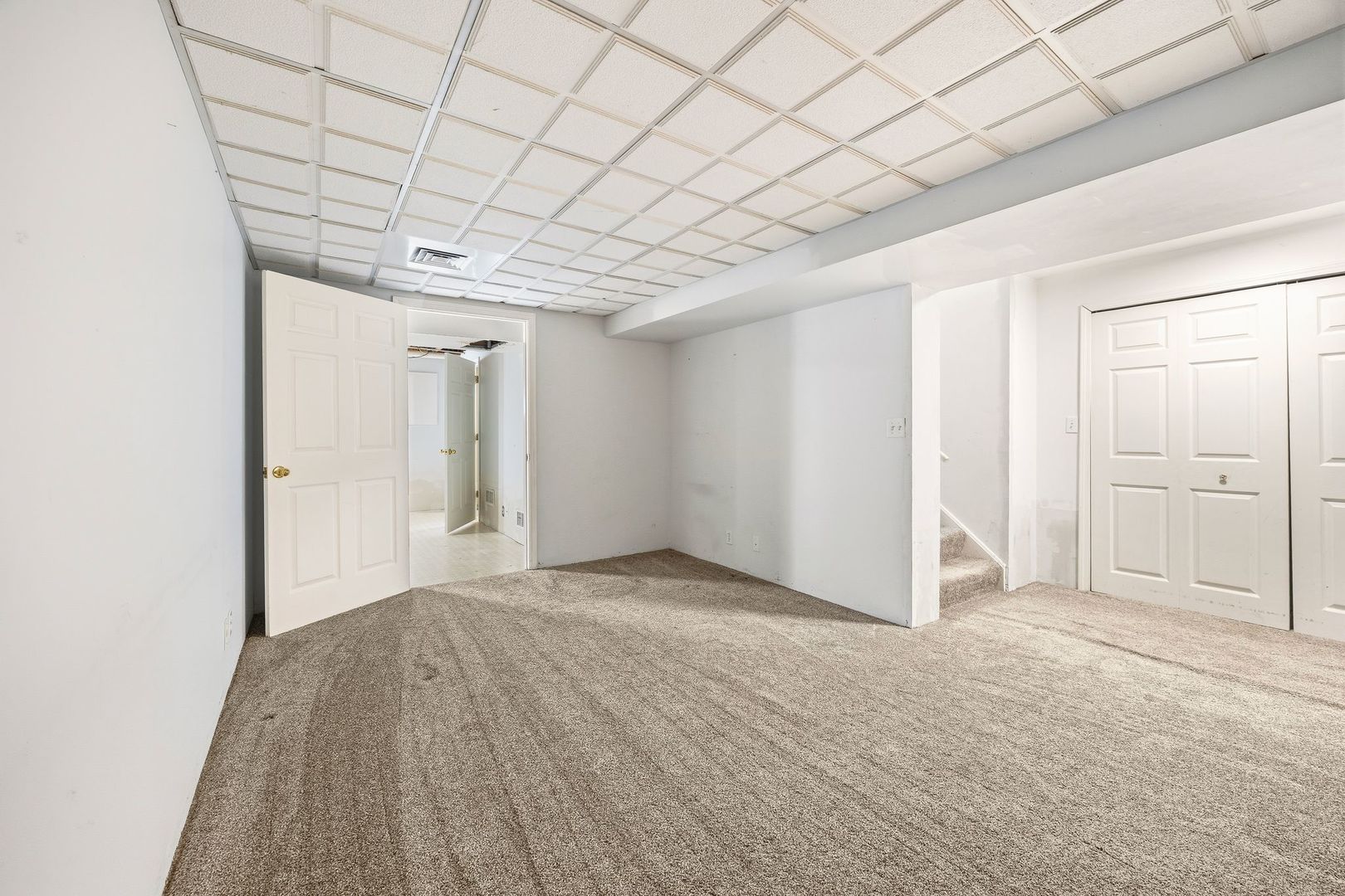 5 Longview Court, South Elgin, IL 60177