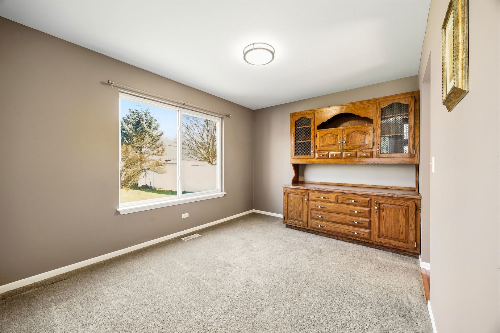 5 Longview Court, South Elgin, IL 60177