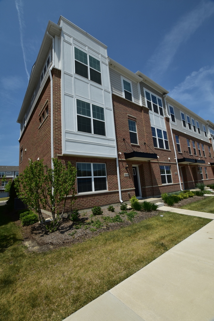 Naperville, IL 60564