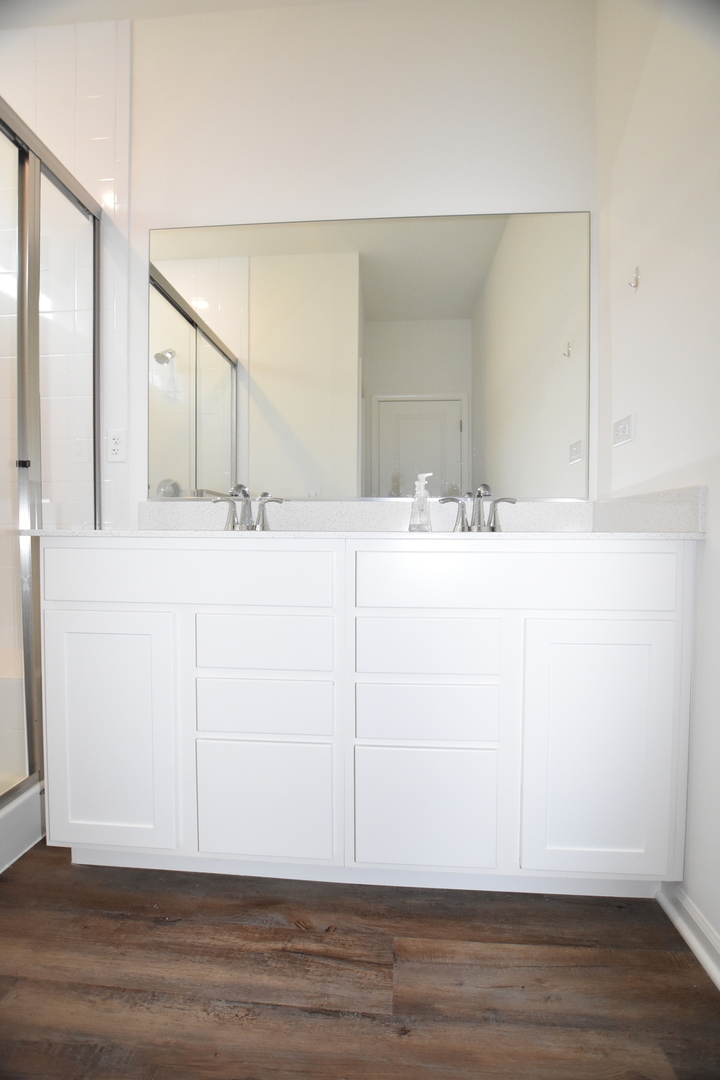 Naperville, IL 60564