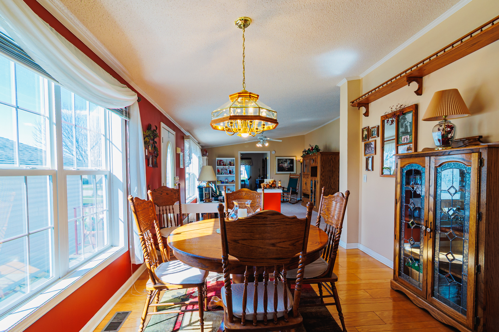 275 Tulip Circle, Matteson, IL 60443