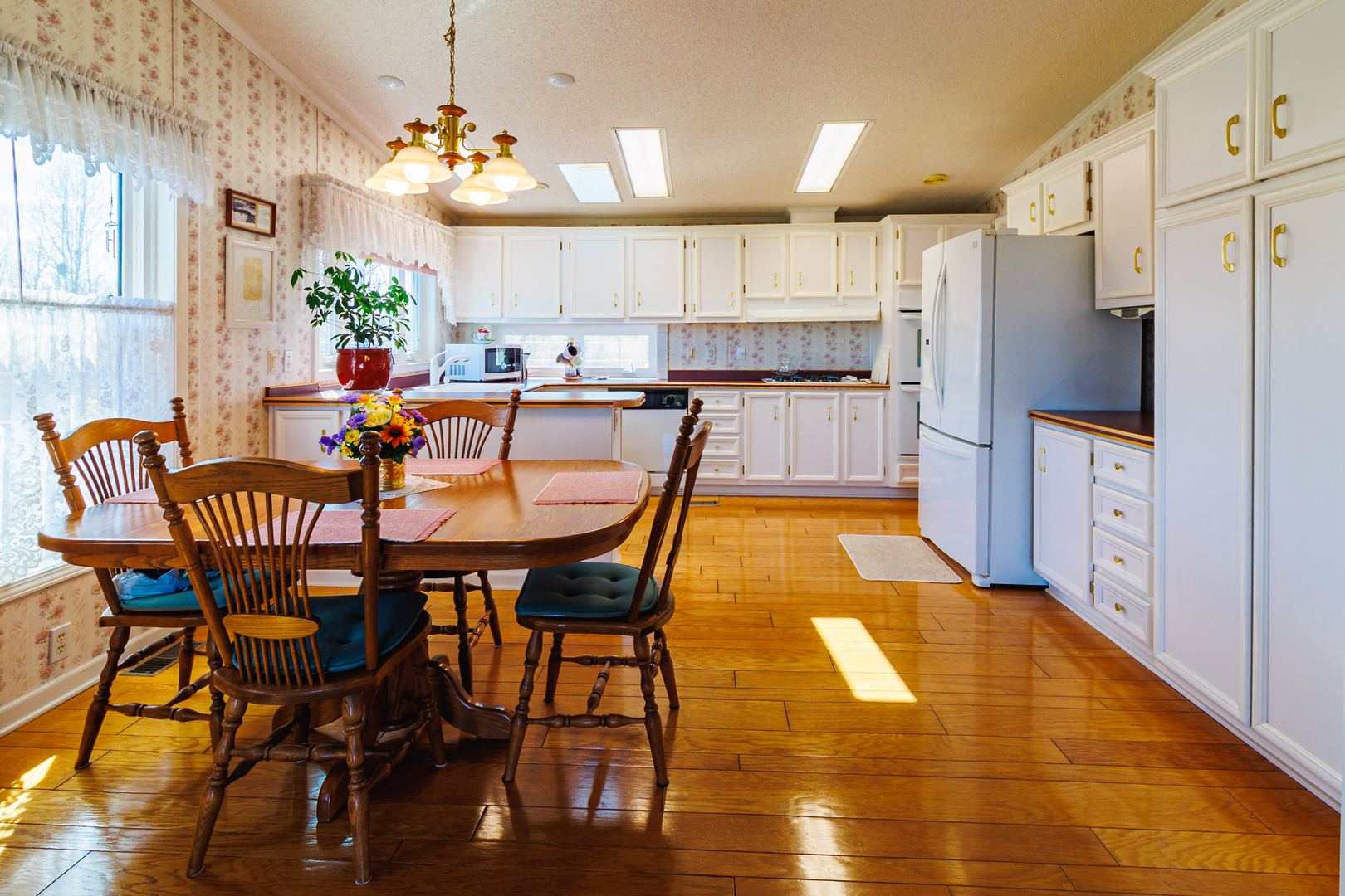 275 Tulip Circle, Matteson, IL 60443