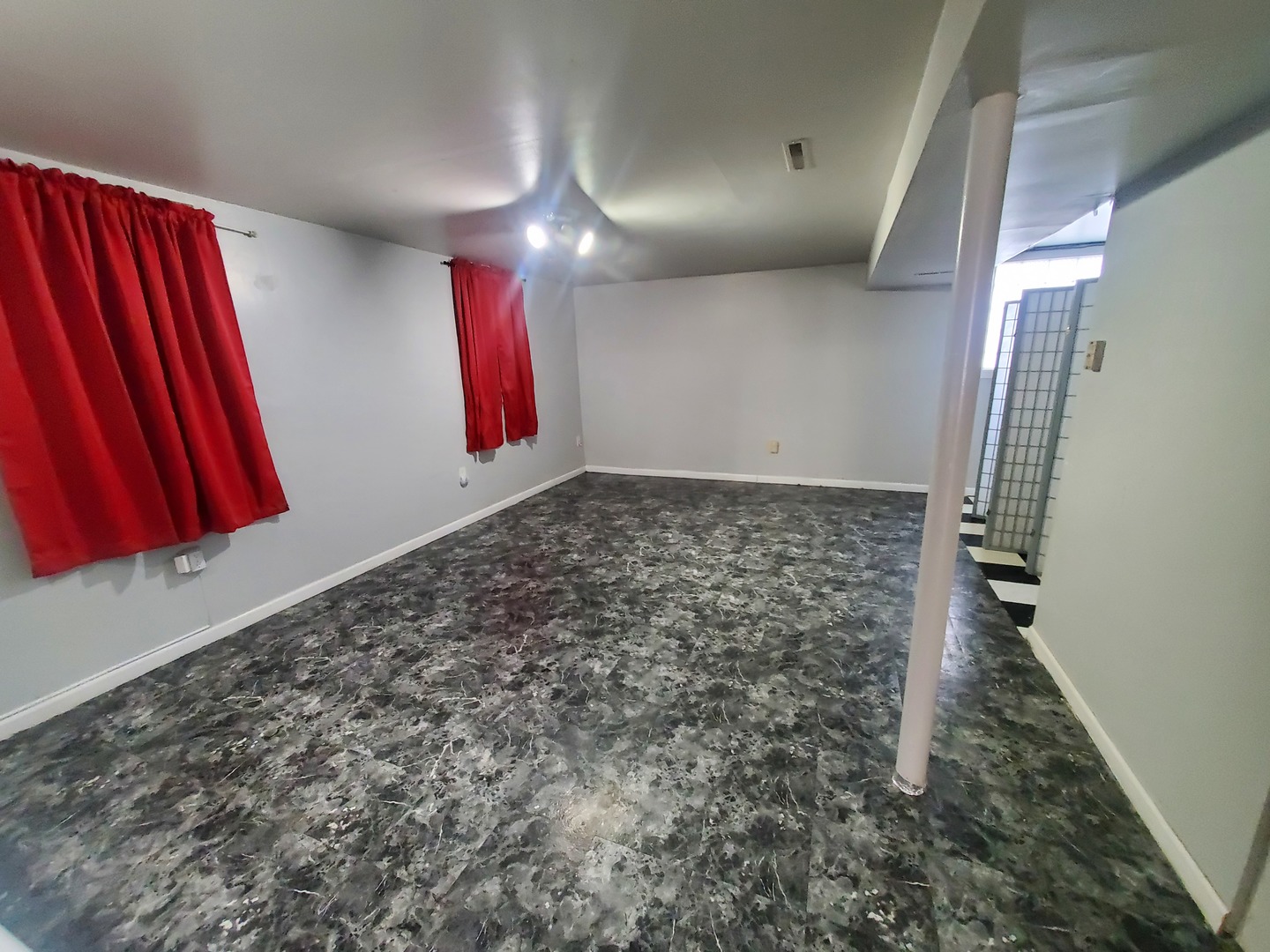 450 E MULBERRY Court, Glenwood, IL 60425