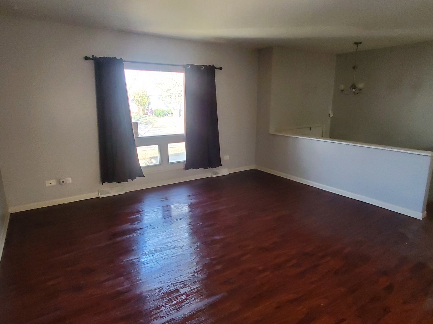 450 E MULBERRY Court, Glenwood, IL 60425