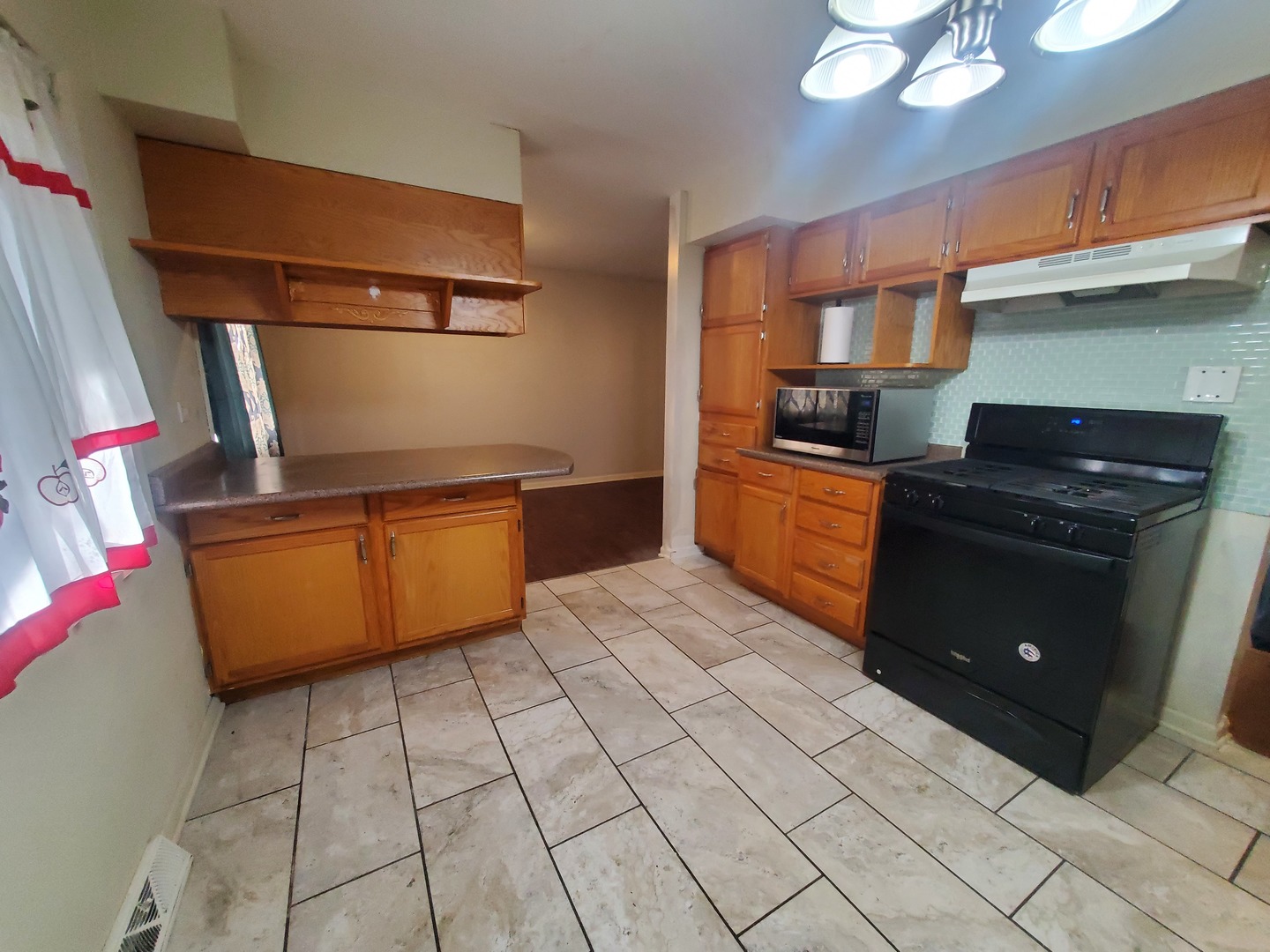 450 E MULBERRY Court, Glenwood, IL 60425