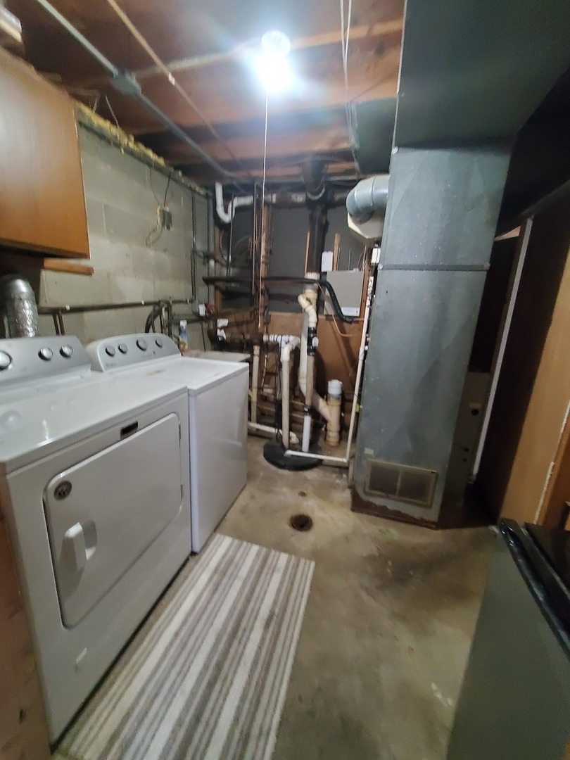 450 E MULBERRY Court, Glenwood, IL 60425