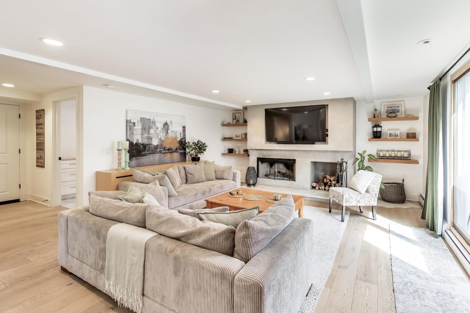 505 S Elm Street, Palatine, IL 60067