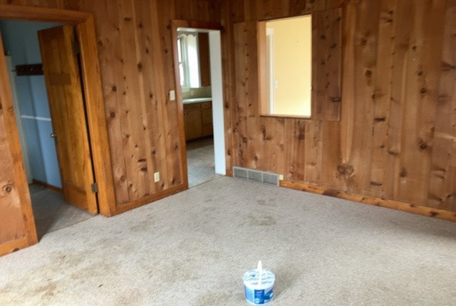 1662 S Chicago Avenue, Freeport, IL 61032