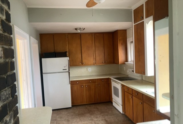 1662 S Chicago Avenue, Freeport, IL 61032