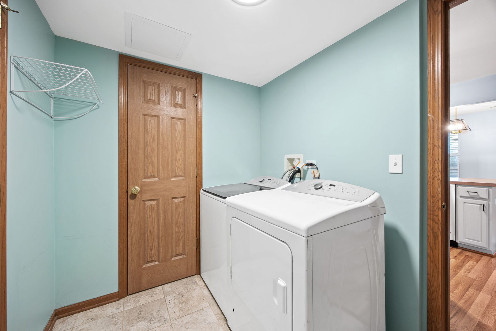 568 Four Seasons Boulevard, Aurora, IL 60504