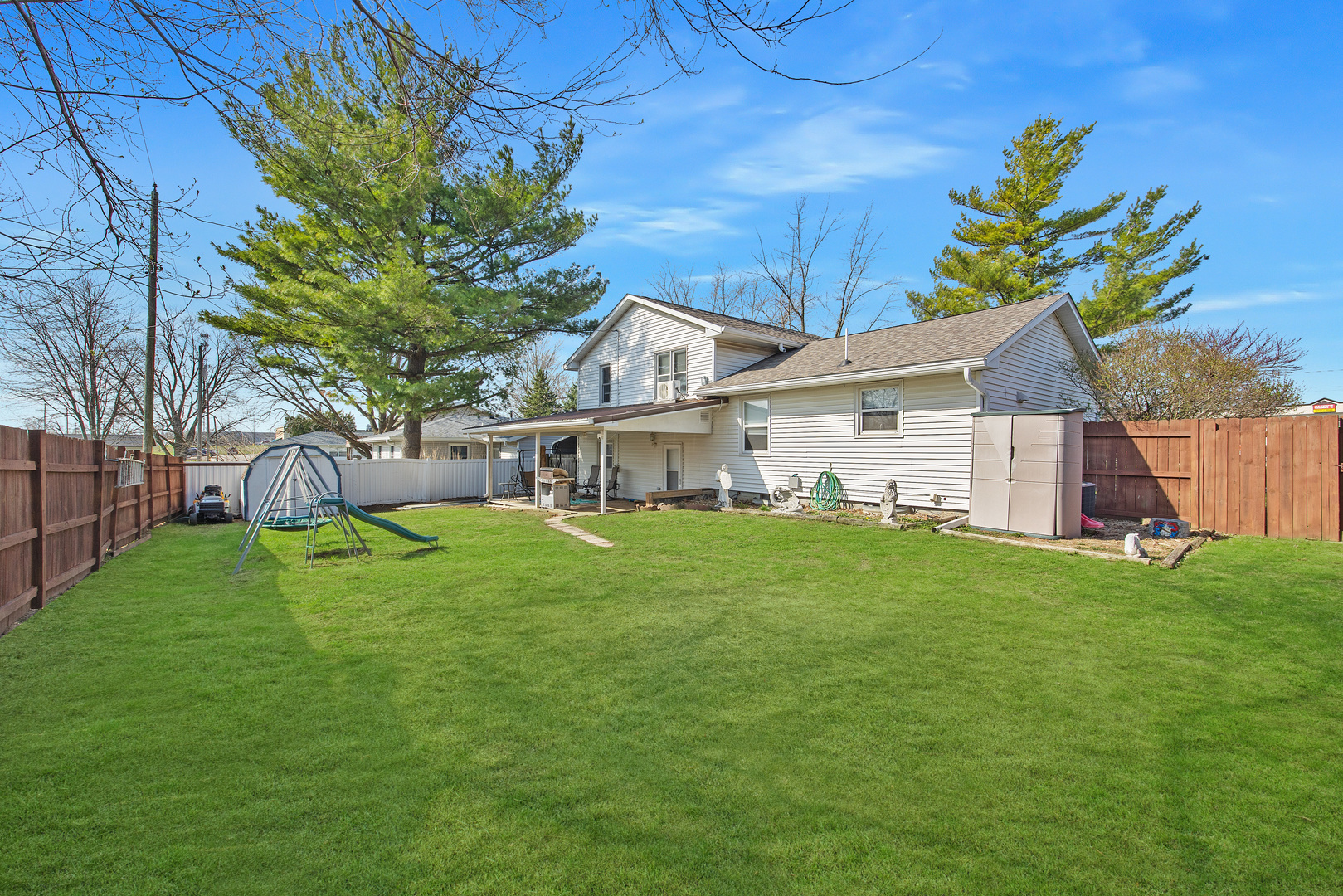 416 S Chestnut Street, Leroy, IL 61752