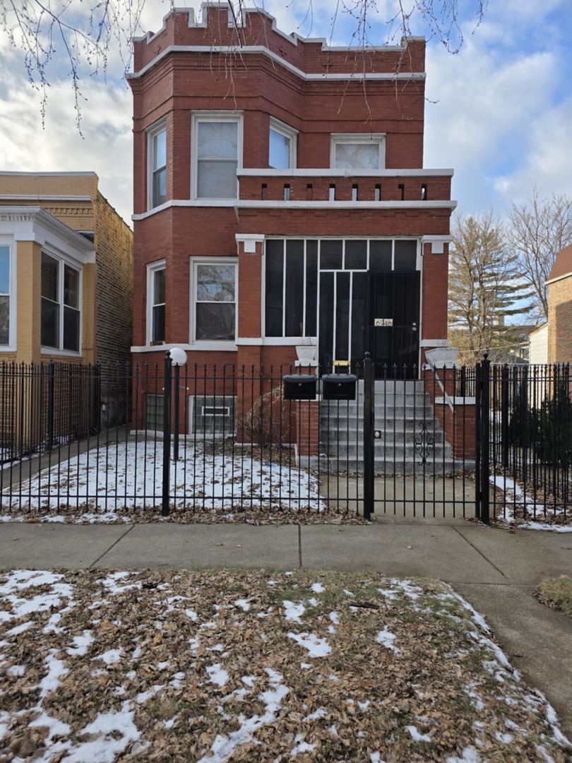 6946 S Prairie Avenue #2, Chicago, IL 60637