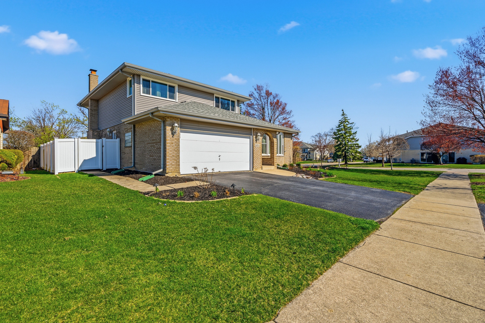 16951 Shannon Drive, Tinley Park, IL 60477