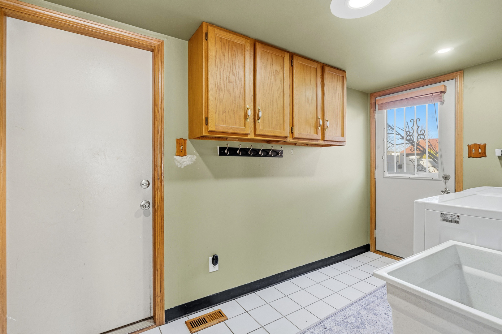 16951 Shannon Drive, Tinley Park, IL 60477