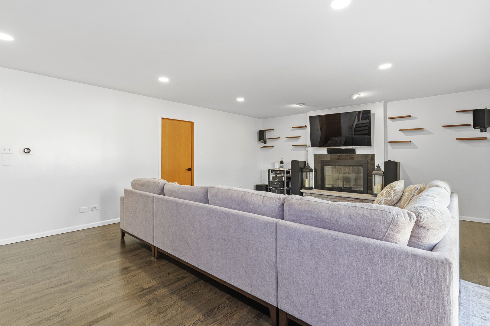 16951 Shannon Drive, Tinley Park, IL 60477