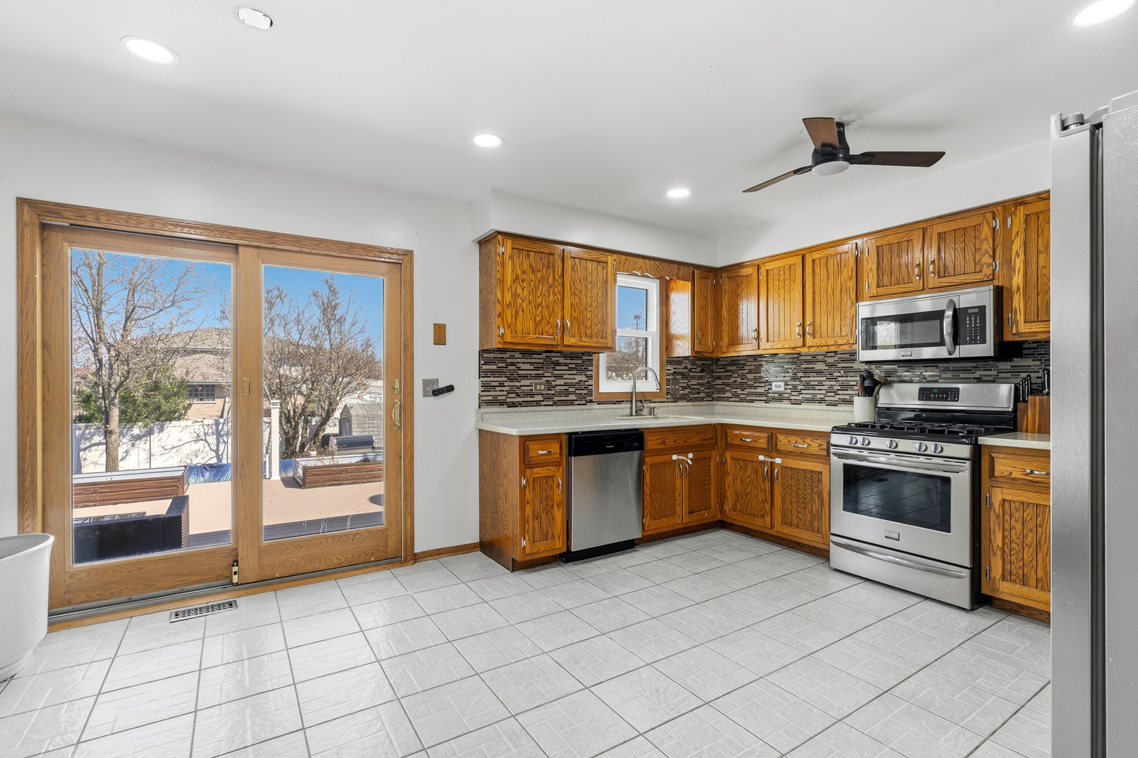 16951 Shannon Drive, Tinley Park, IL 60477