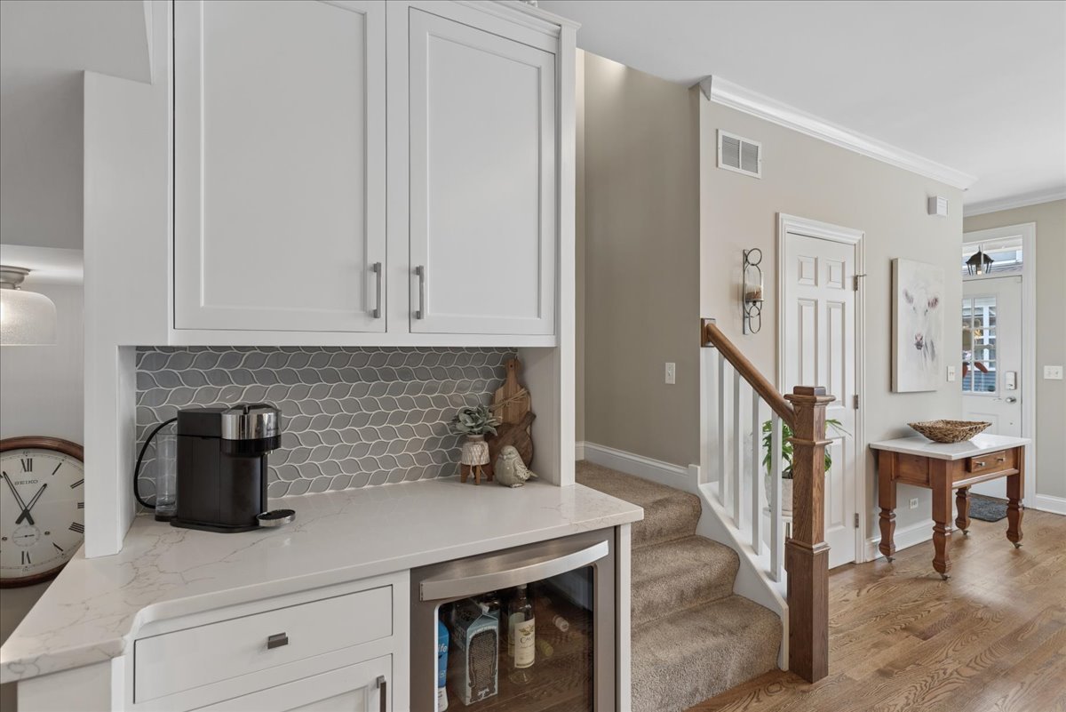 225 5th Street, Libertyville, IL 60048