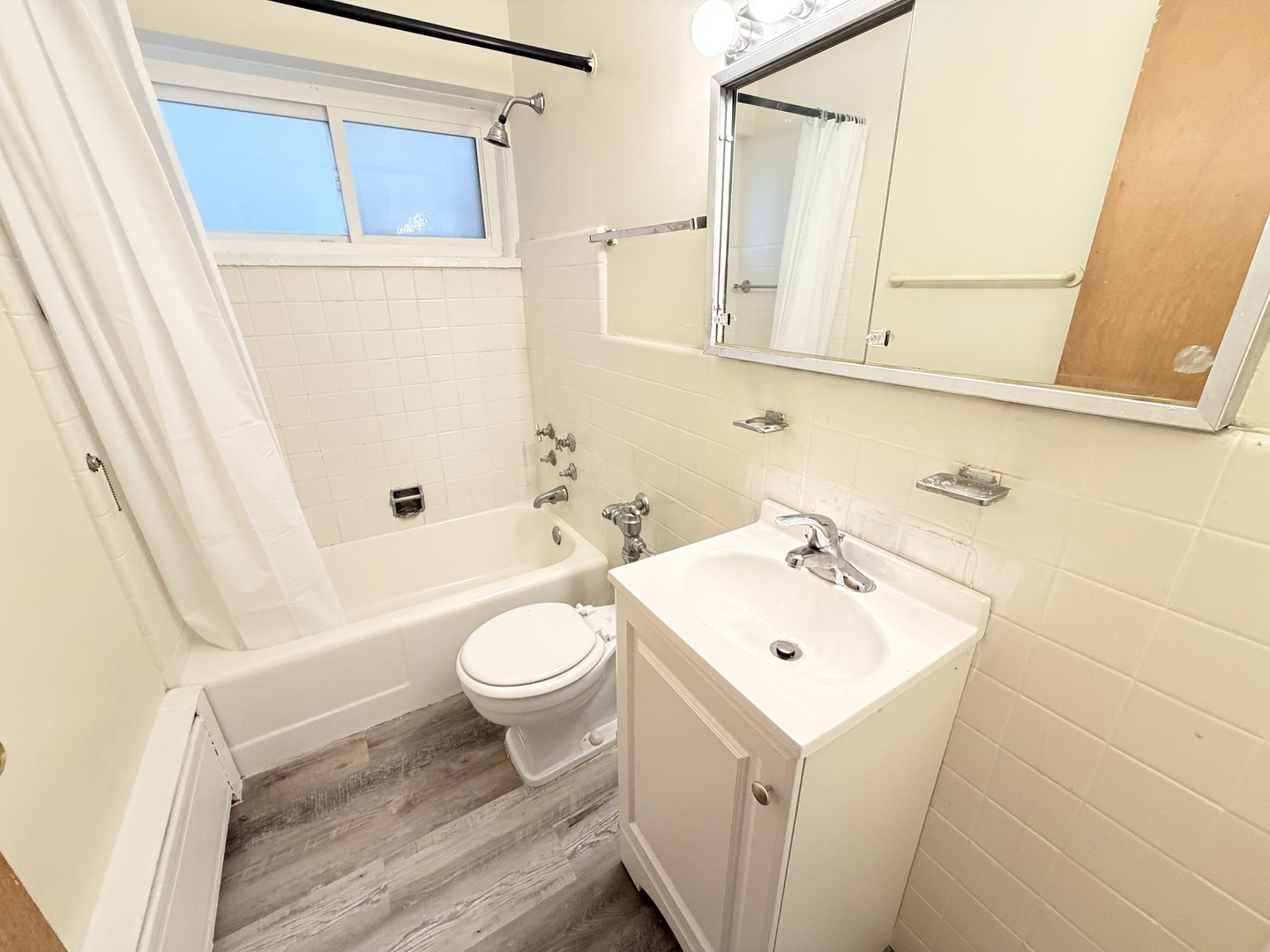 1400 chicago Avenue #408, Evanston, IL 60201