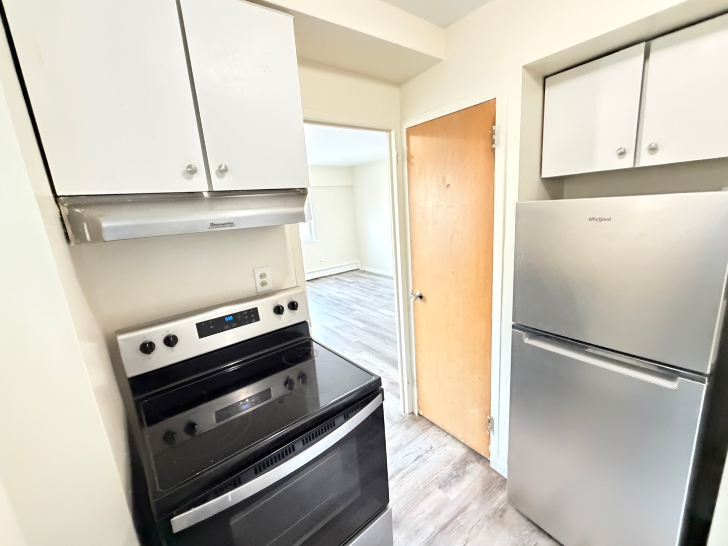 1400 chicago Avenue #408, Evanston, IL 60201