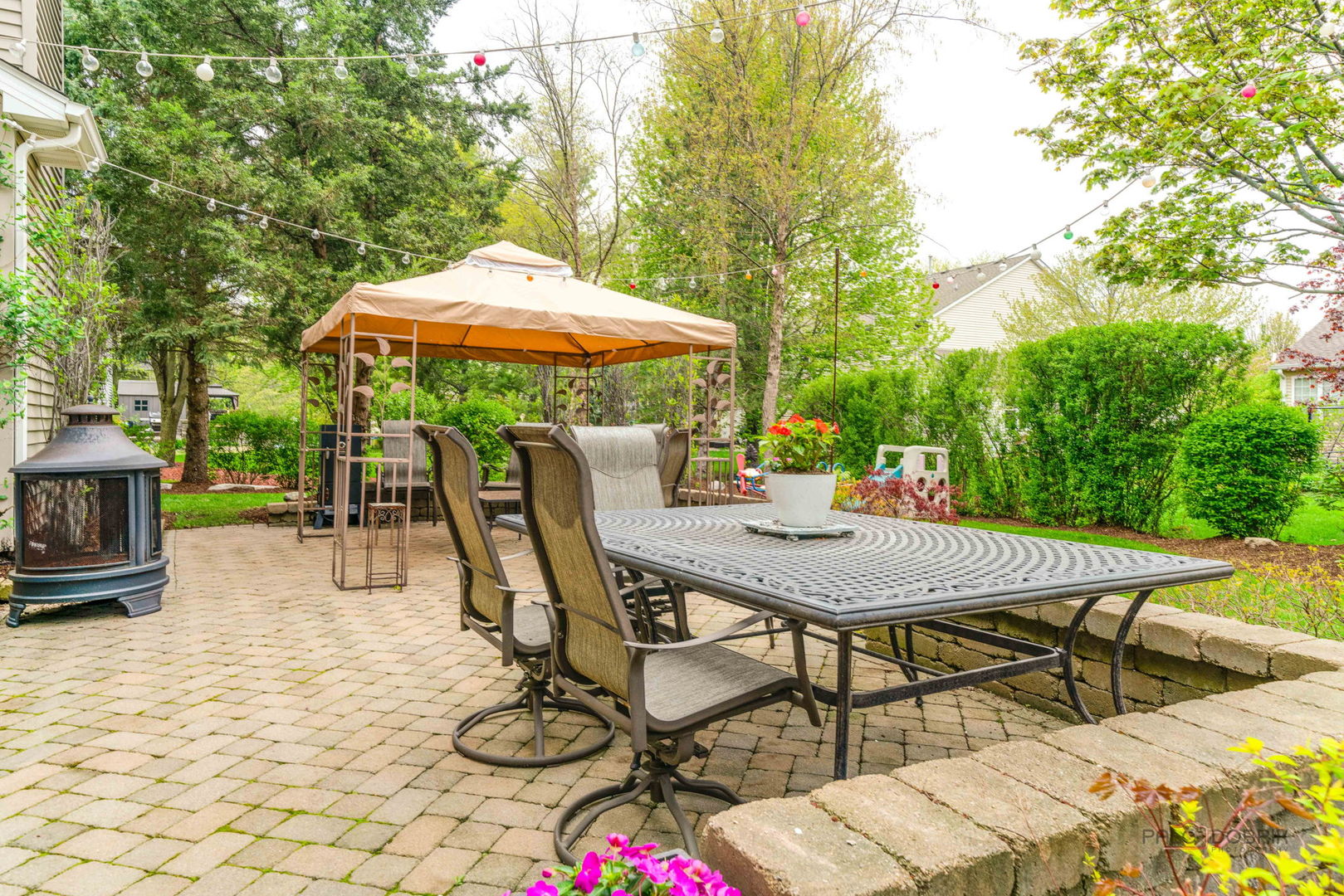 1695 Natures Way, Lindenhurst, IL 60046