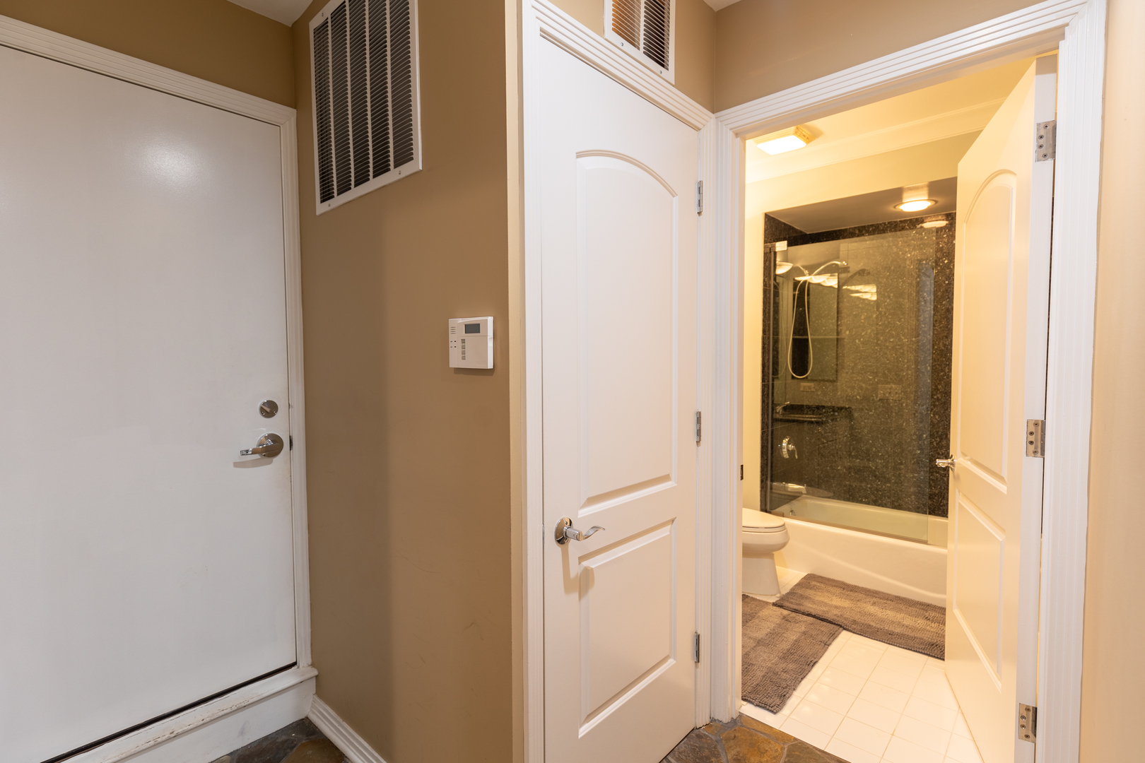 1125 W Monroe Street, Chicago, IL 60607