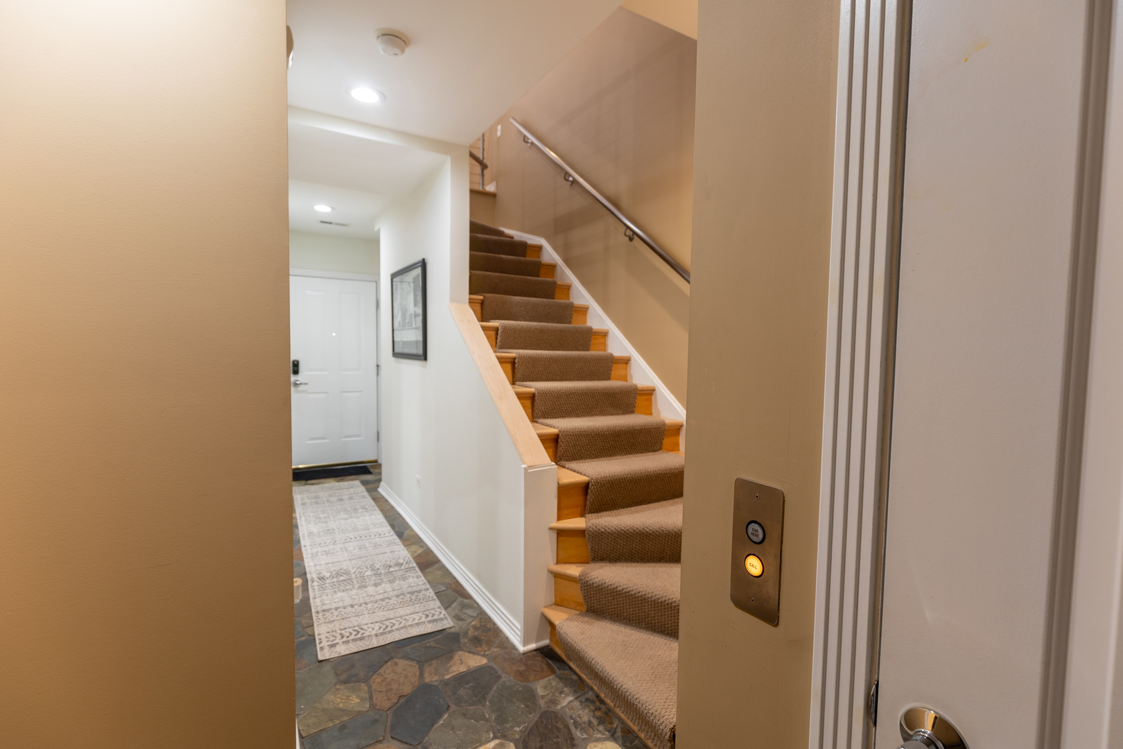 1125 W Monroe Street, Chicago, IL 60607