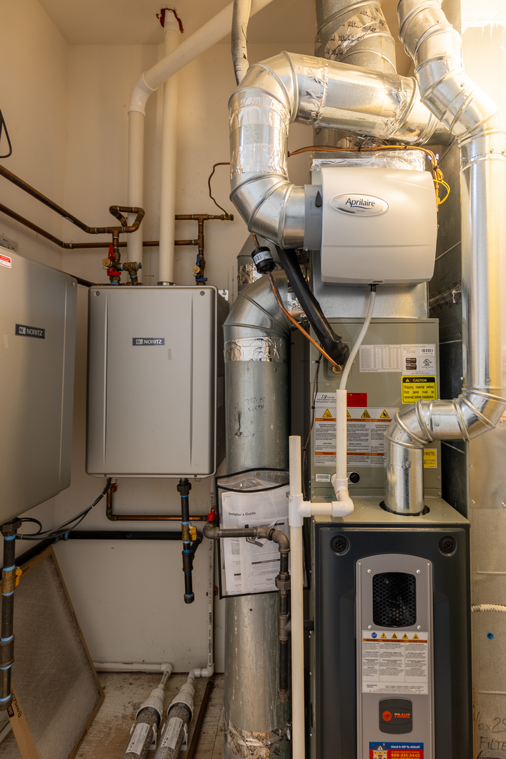 1125 W Monroe Street, Chicago, IL 60607