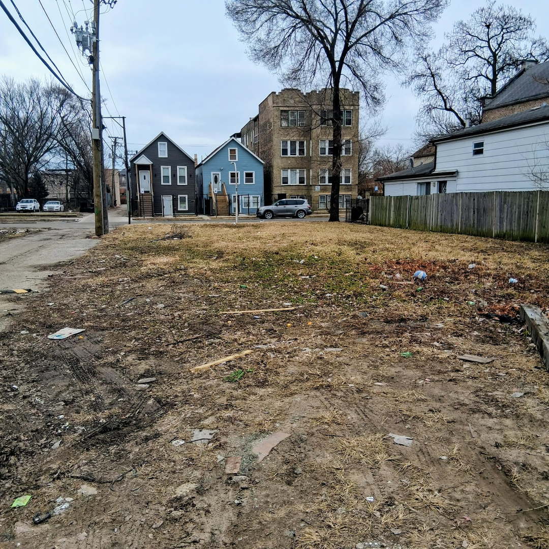 1616 S Komensky Avenue, Chicago, IL 60623