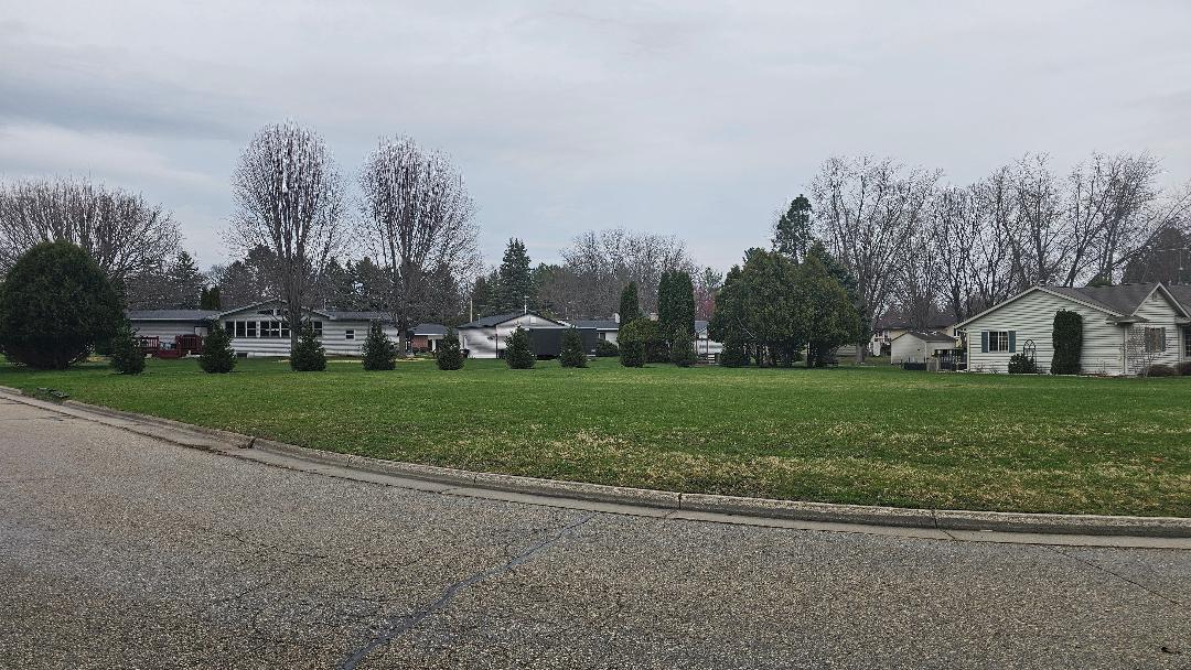 Lt2 Garrison Drive, Lake Geneva, WI 53147