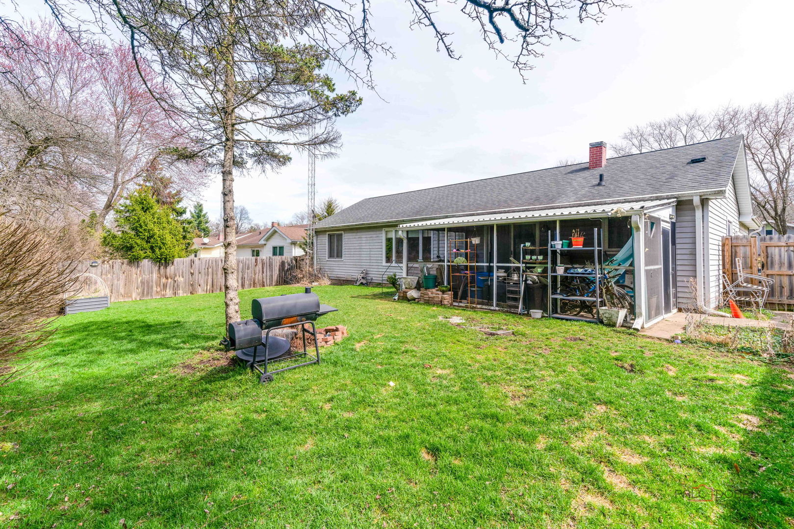 1009 HAMPTON Court, McHenry, IL 60050