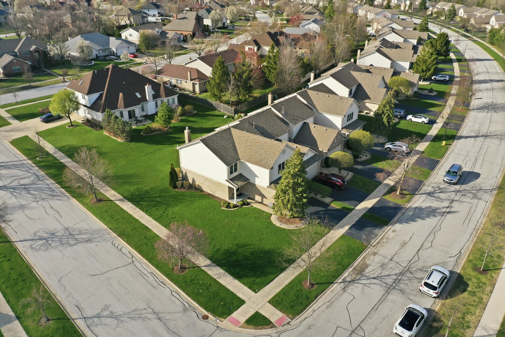 7770 Bristol Park Drive, Tinley Park, IL 60477