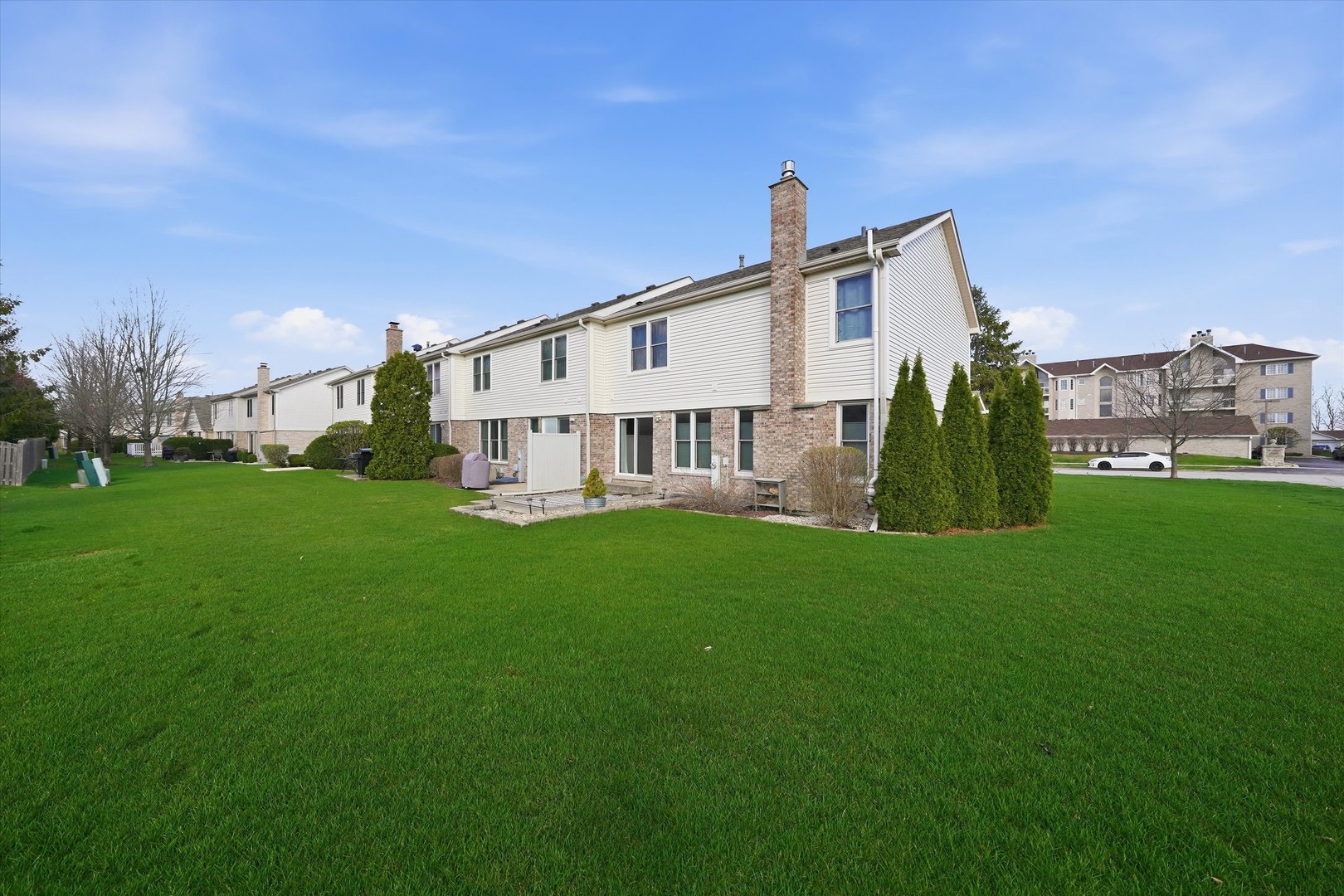 7770 Bristol Park Drive, Tinley Park, IL 60477