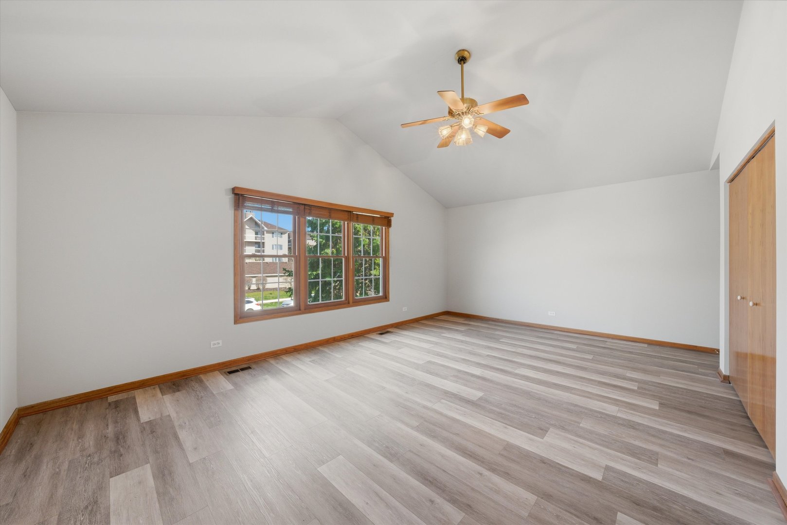 7770 Bristol Park Drive, Tinley Park, IL 60477