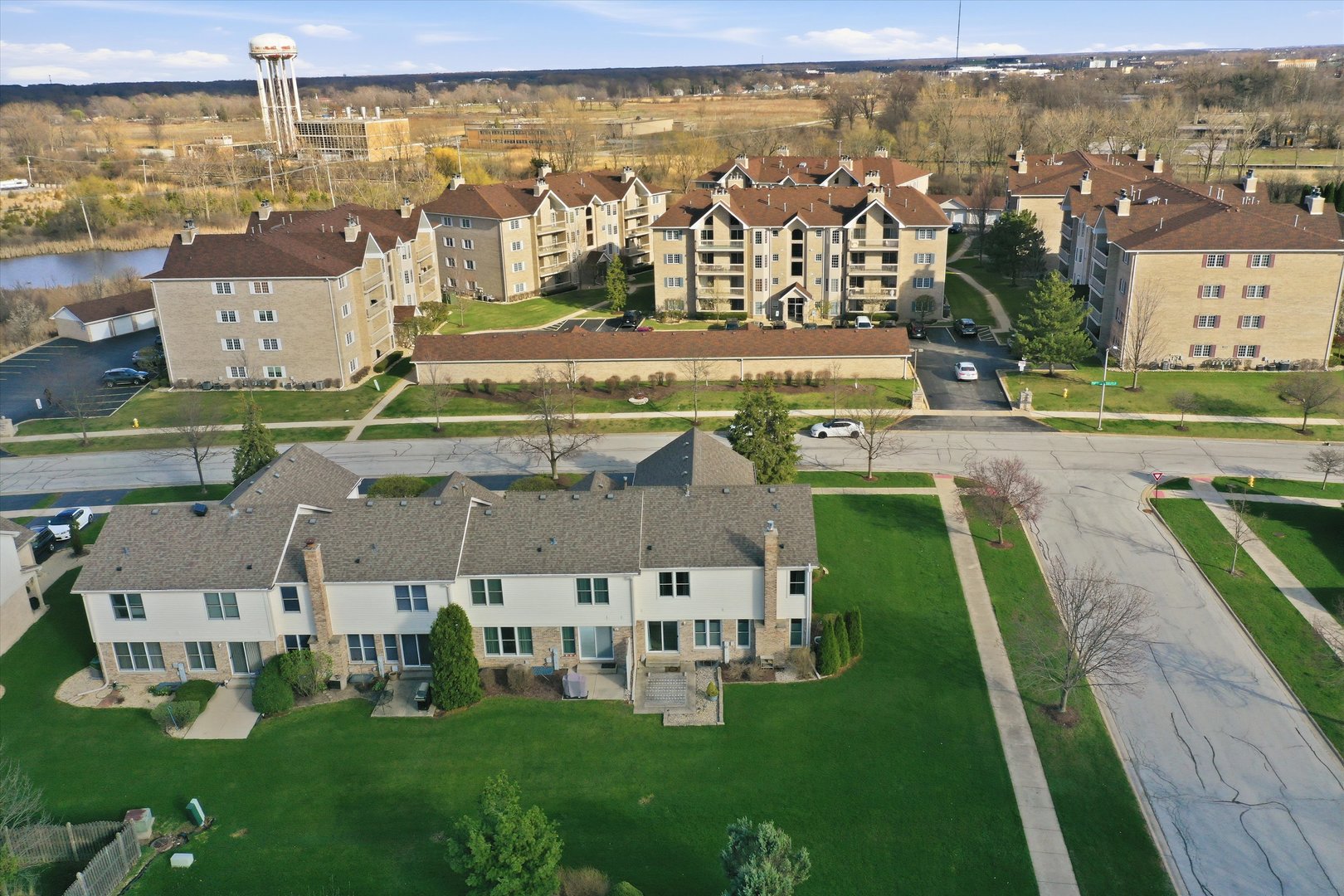 7770 Bristol Park Drive, Tinley Park, IL 60477