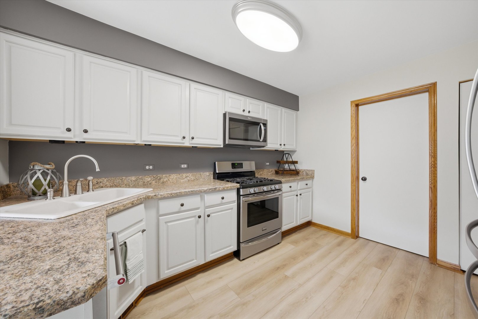 7770 Bristol Park Drive, Tinley Park, IL 60477