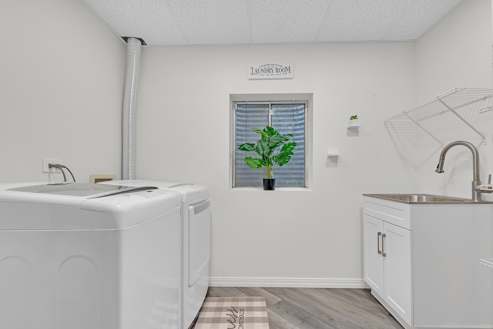 141 Manchester Court, Buffalo Grove, IL 60089