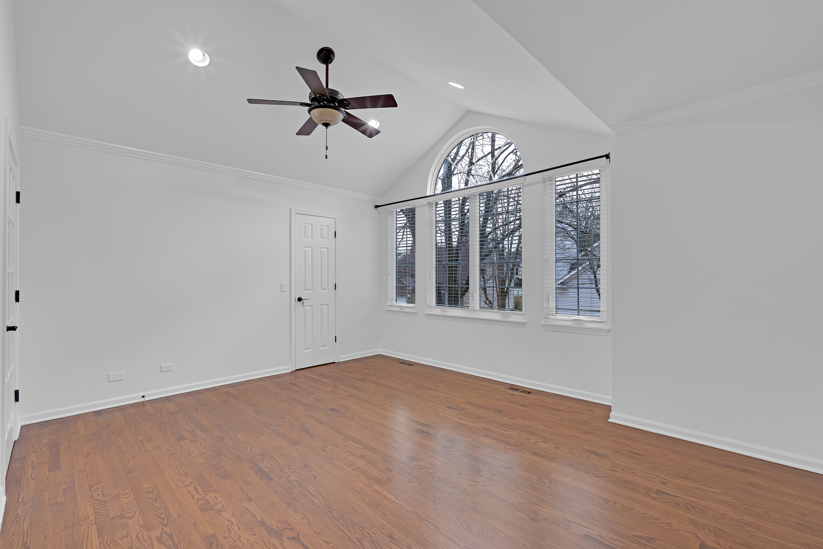 141 Manchester Court, Buffalo Grove, IL 60089