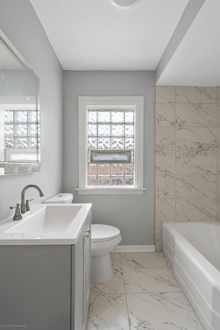 10644 S Eggleston Avenue, Chicago, IL 60628