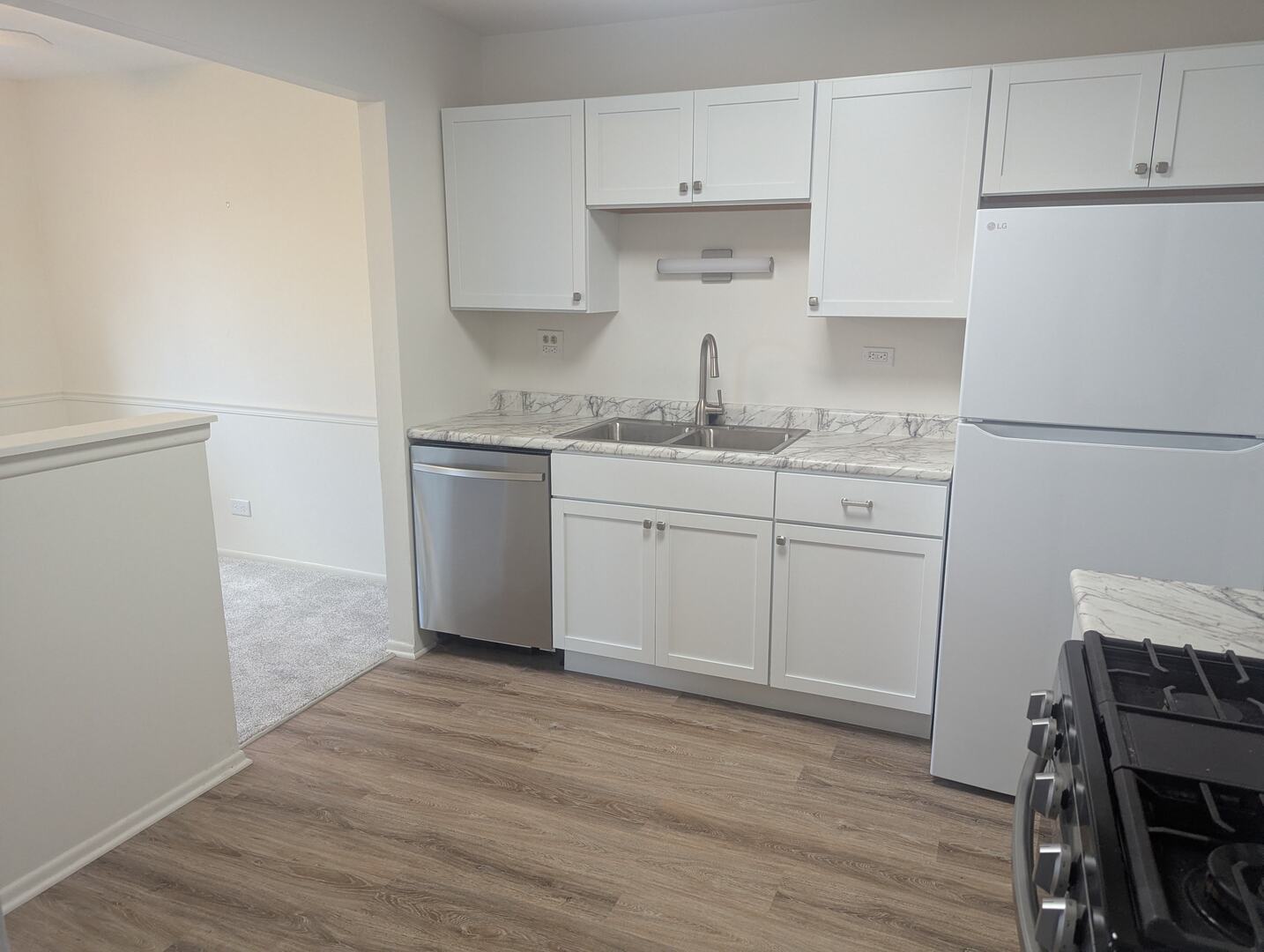 600 Eastview Court #X1, Schaumburg, IL 60193