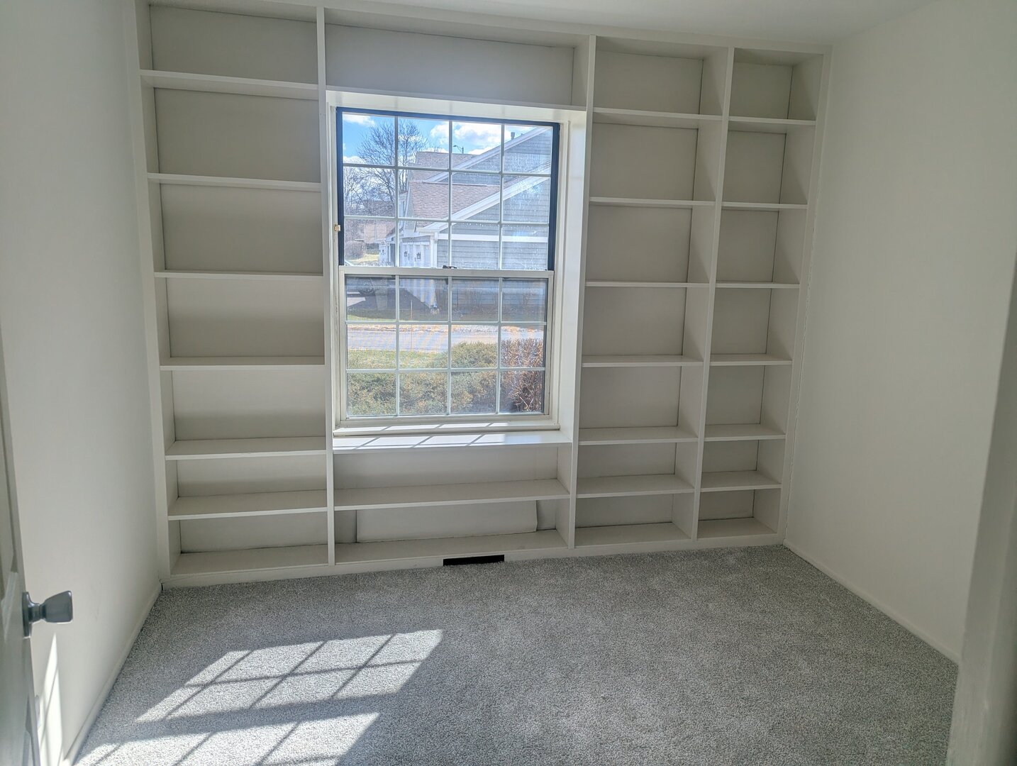 600 Eastview Court #X1, Schaumburg, IL 60193