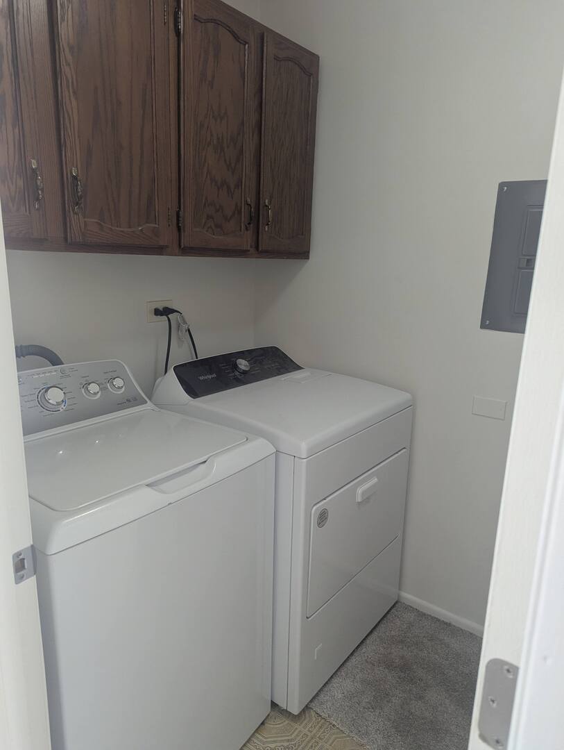 600 Eastview Court #X1, Schaumburg, IL 60193