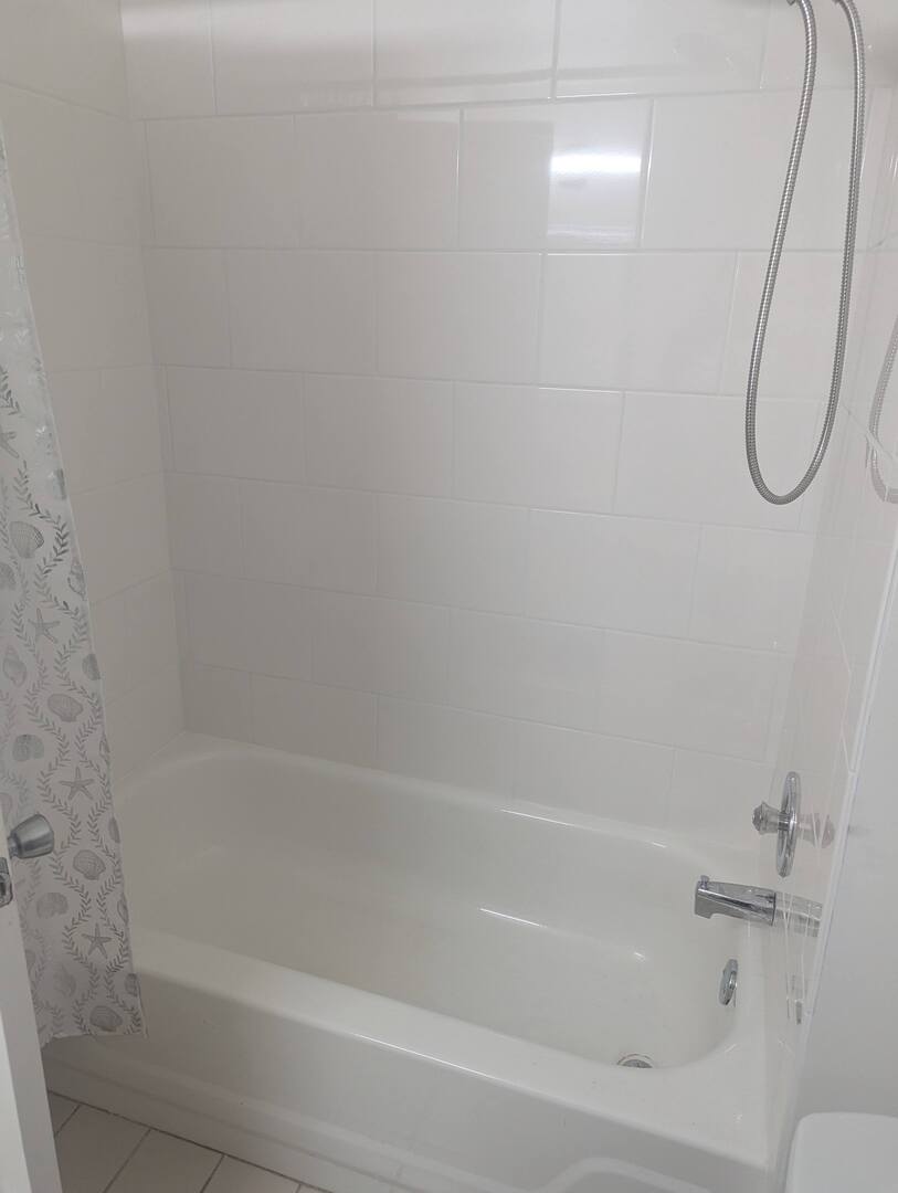 600 Eastview Court #X1, Schaumburg, IL 60193