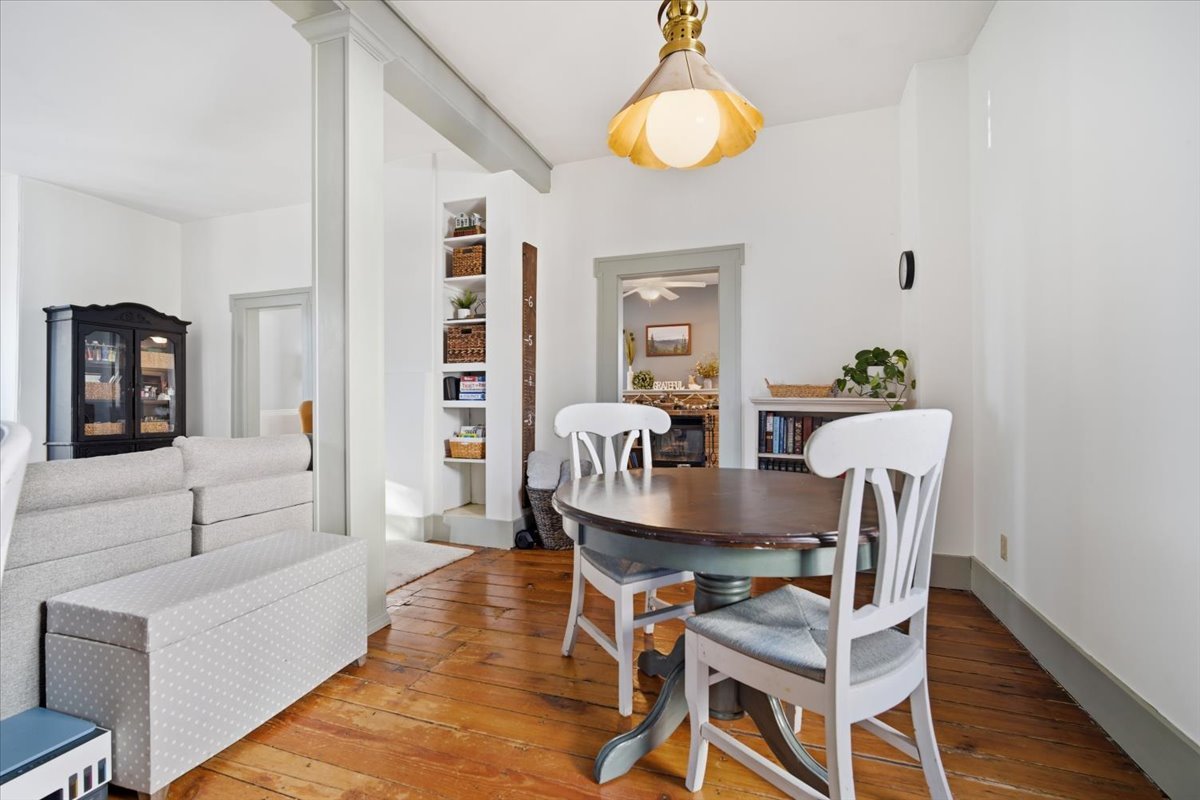 510 E Grove Street, Bloomington, IL 61701